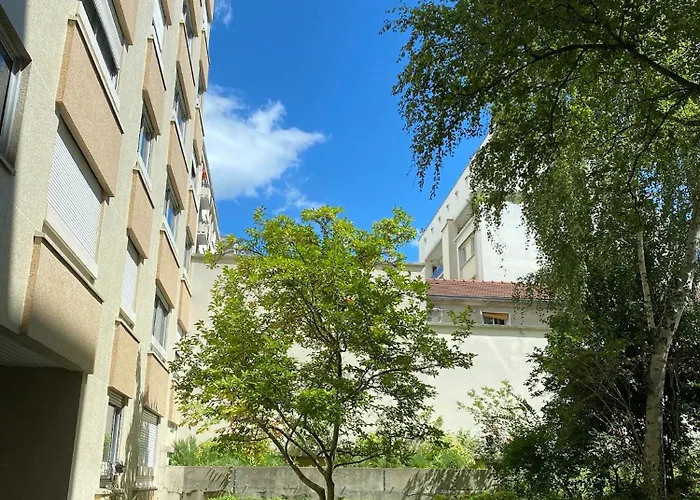 Appartement Calme Et Lumineux, Parking Disponible, 100m De Nation Paris
